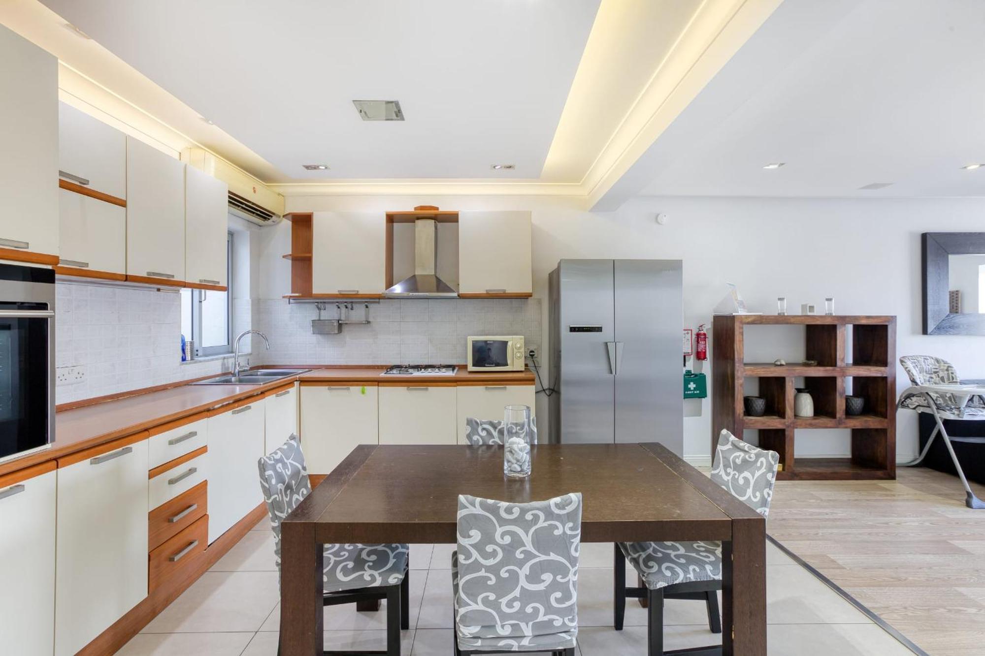 Seafront Apartment-Hosted By Sweetstay Pieta Екстер'єр фото